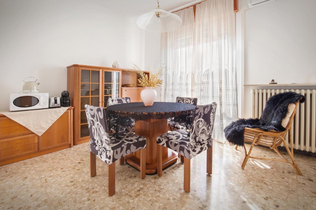 Villa Viola-Comoda Villetta A Caprino Veronese Exteriér fotografie